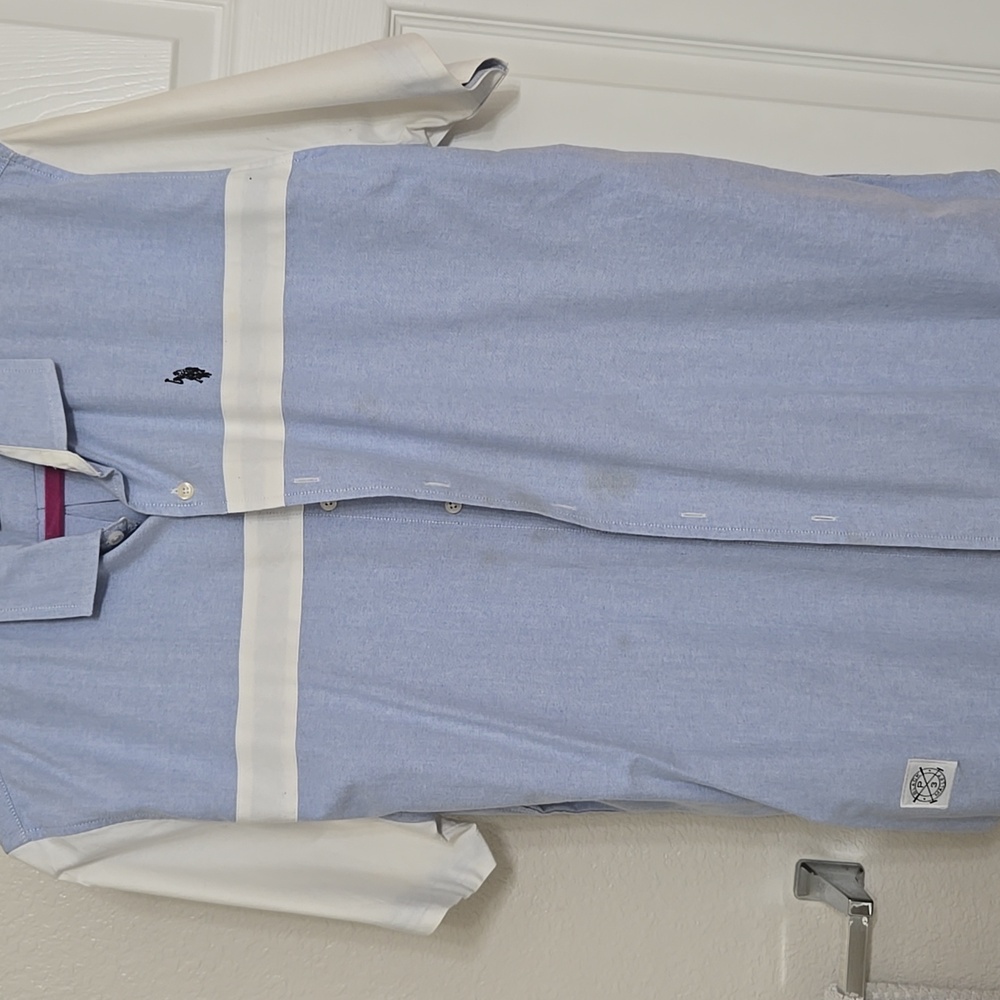 US Polo  Shirt Mens XL 78 % Cotton and 22% Polyaster Button Down Short Sleeve